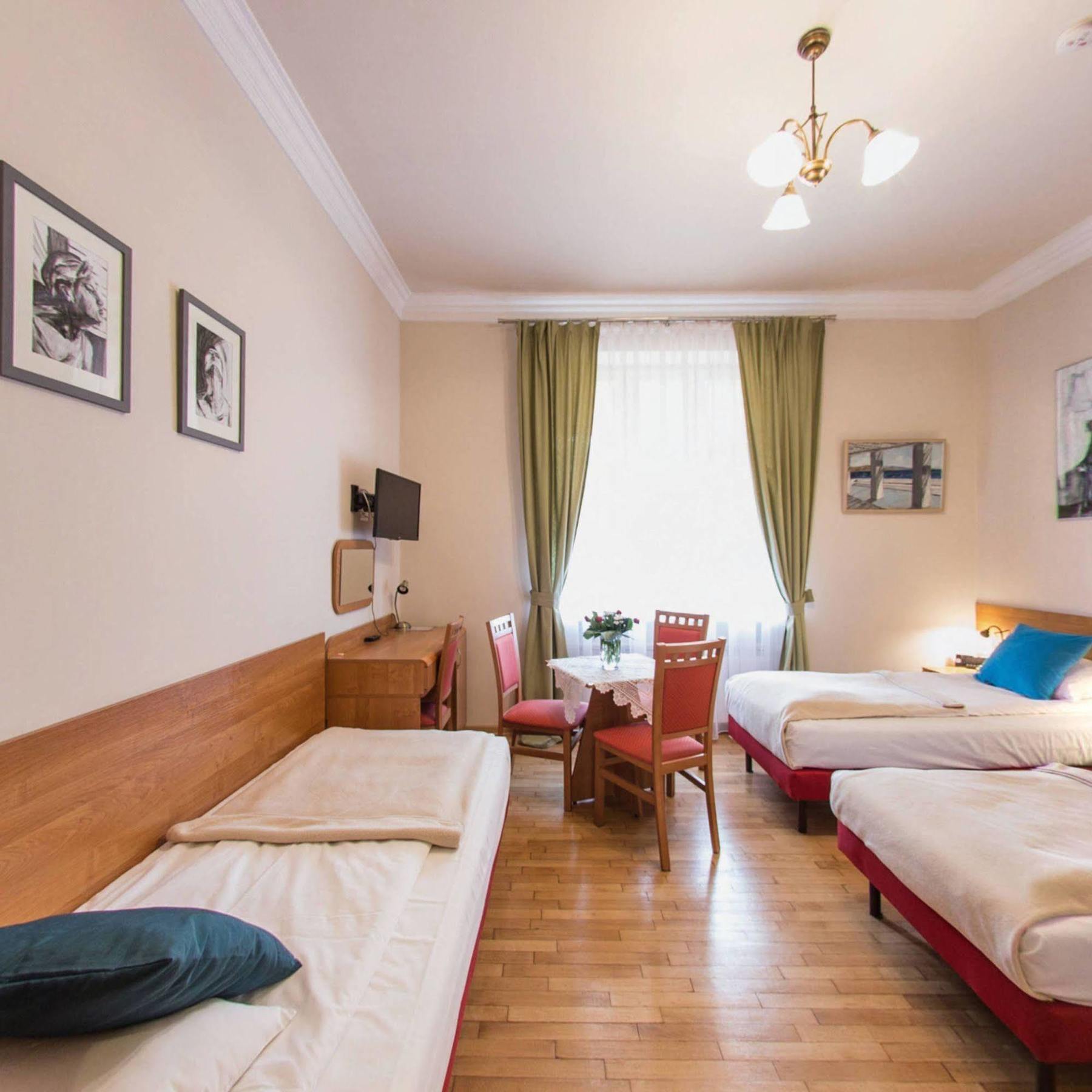 Apartamenty Kajzer クラクフ エクステリア 写真