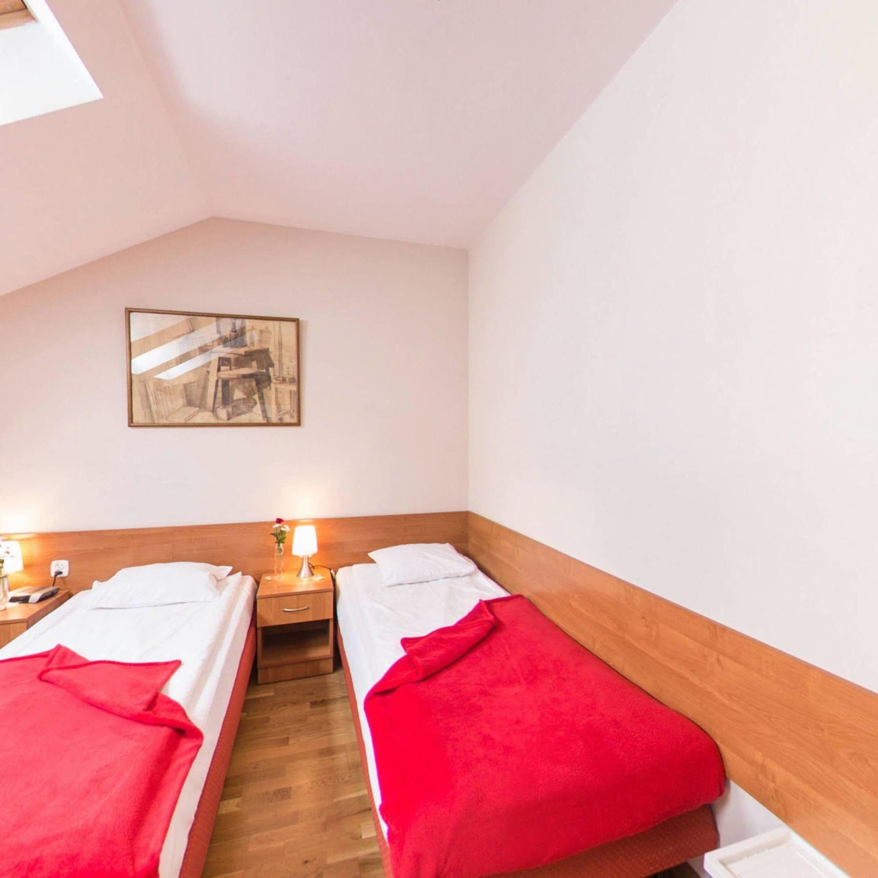Apartamenty Kajzer クラクフ エクステリア 写真
